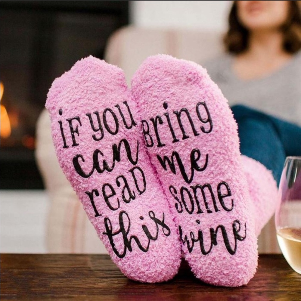 FUZZY WINE SOCKS IN A CUPCAKE BOX! - Picture 4 of 6